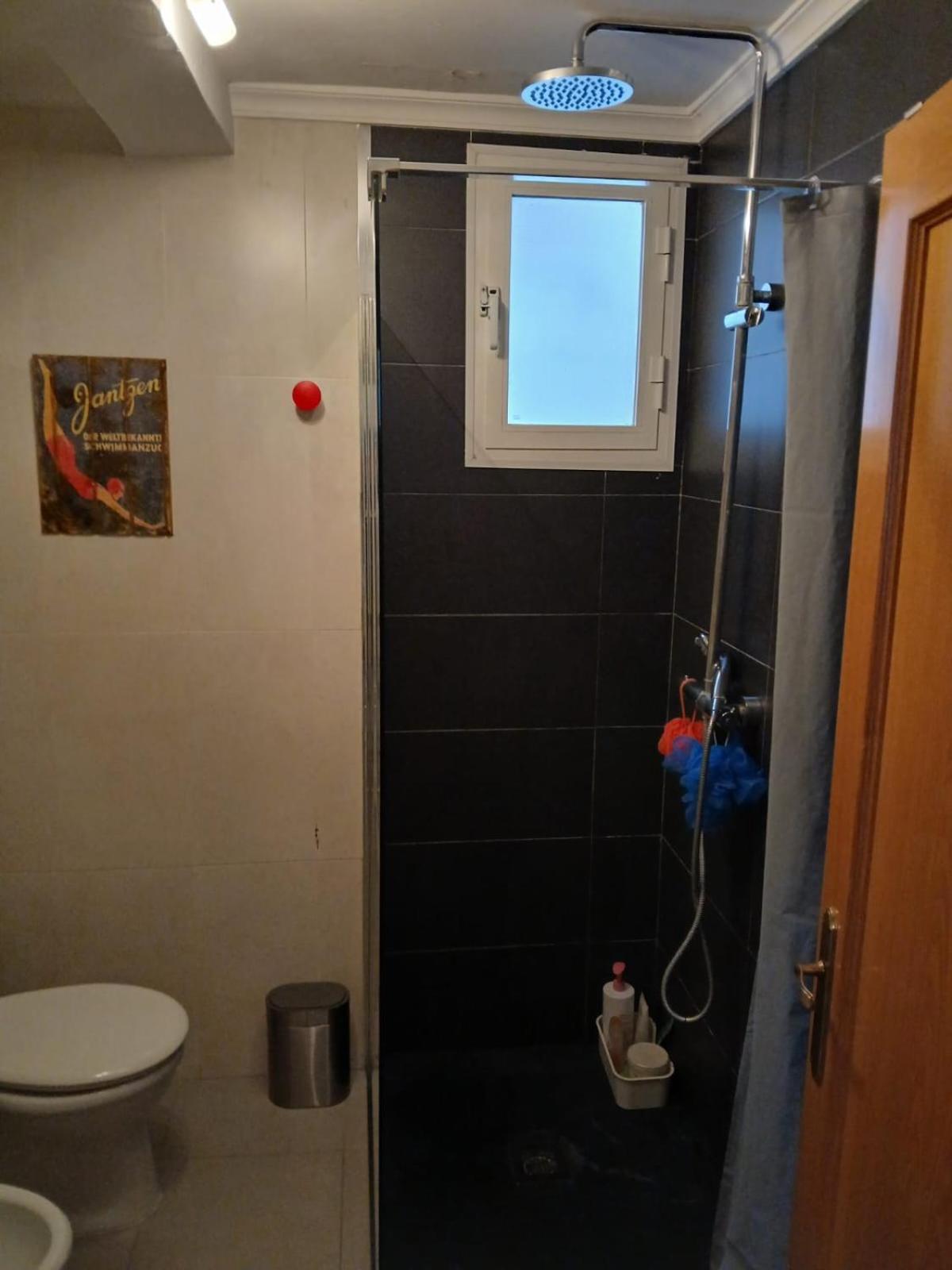 Piso Para 4 Con 2 Parking En Casco Historico De Zaragoza 2 Noches Minimo المظهر الخارجي الصورة