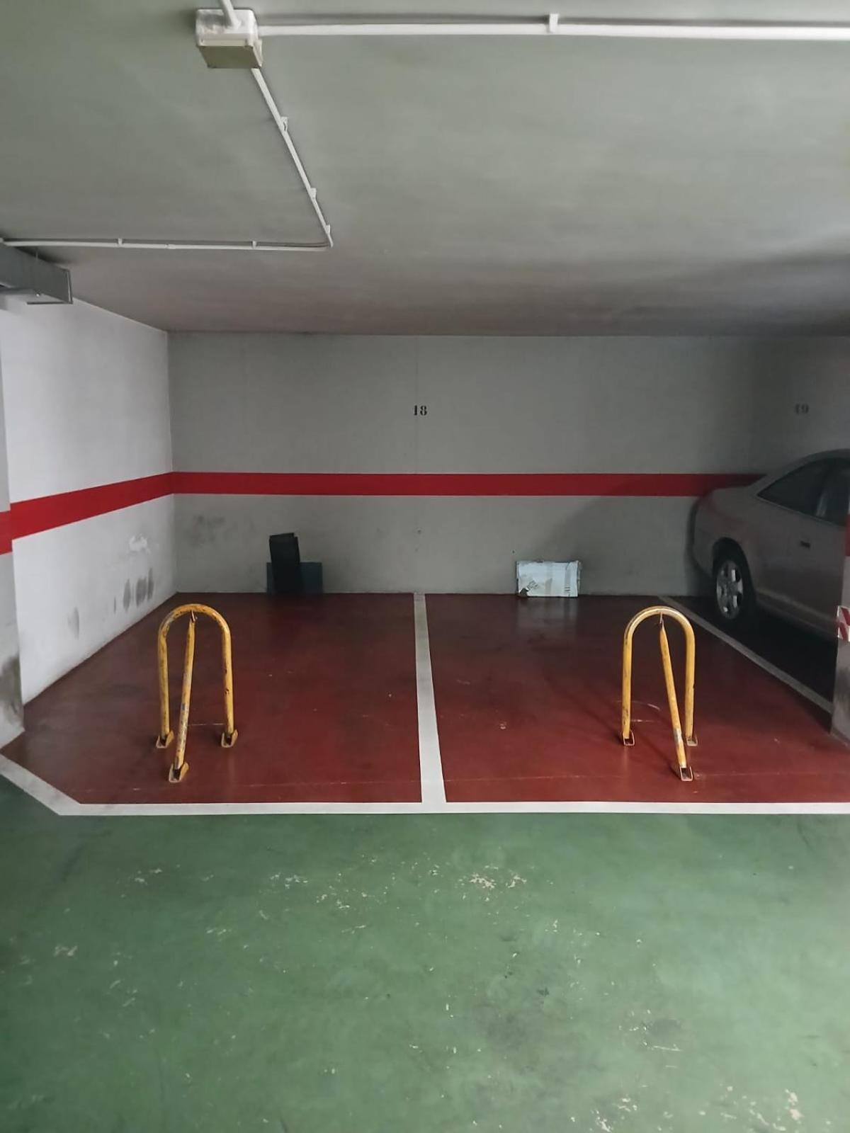 Piso Para 4 Con 2 Parking En Casco Historico De Zaragoza 2 Noches Minimo المظهر الخارجي الصورة